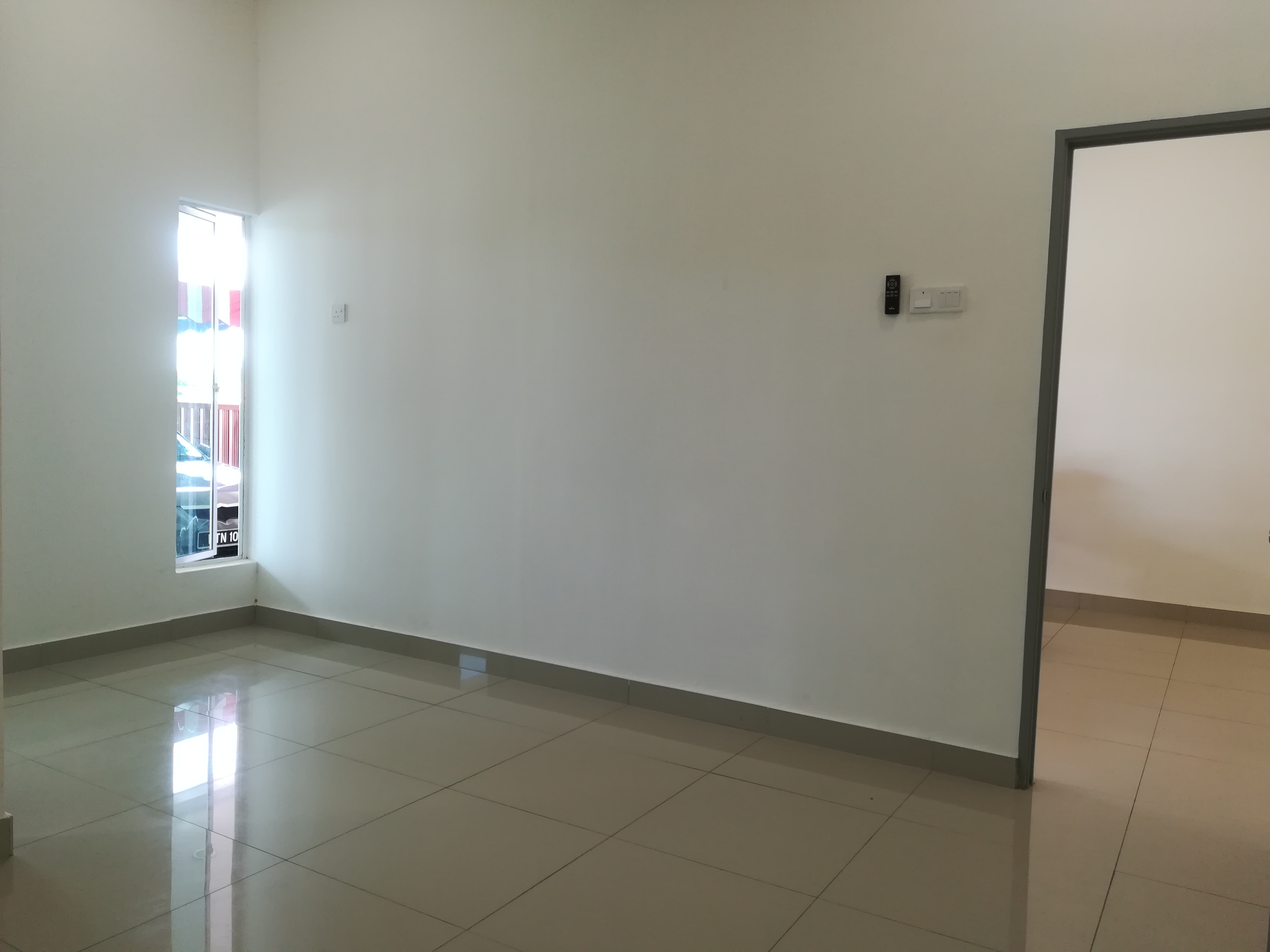 JUALAN HARTANAH BAGI PEKERJA BADAN BERKANUN DAN PENJAWAT 